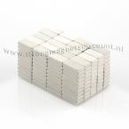 Zoom in - 10 x 5 x 2 mm ( N45 ) 200 stuks. TREKKRACHT van ieder magneet 2,1 kg