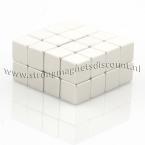 Zoom in - 20 x 20 x 20 mm ( N45 ) 32 stuks. TREKKRACHT van iedere magneet 30 kg