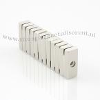 Zoom in - 25 x 10 x 5 mm  / 3 - 5 mm  ( N45 ) NOORD POOL 12 stuks. TREKKRACHT van ieder magneet 11 kg