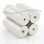 Zoom in - 30 x 5 mm / 4,3 - 7 mm ( N45 ) 40 stuks. TREKKRACHT van ieder magneet  24 kg