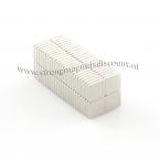 Zoom in - 5 x 5 x 1 mm ( N45 ) 100 stuks. TREKKRACHT van ieder magneet 1,8 kg