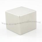 Zoom in - 70 x 70 x 60 mm ( N 45 ). TREKKRACHT 580 kg